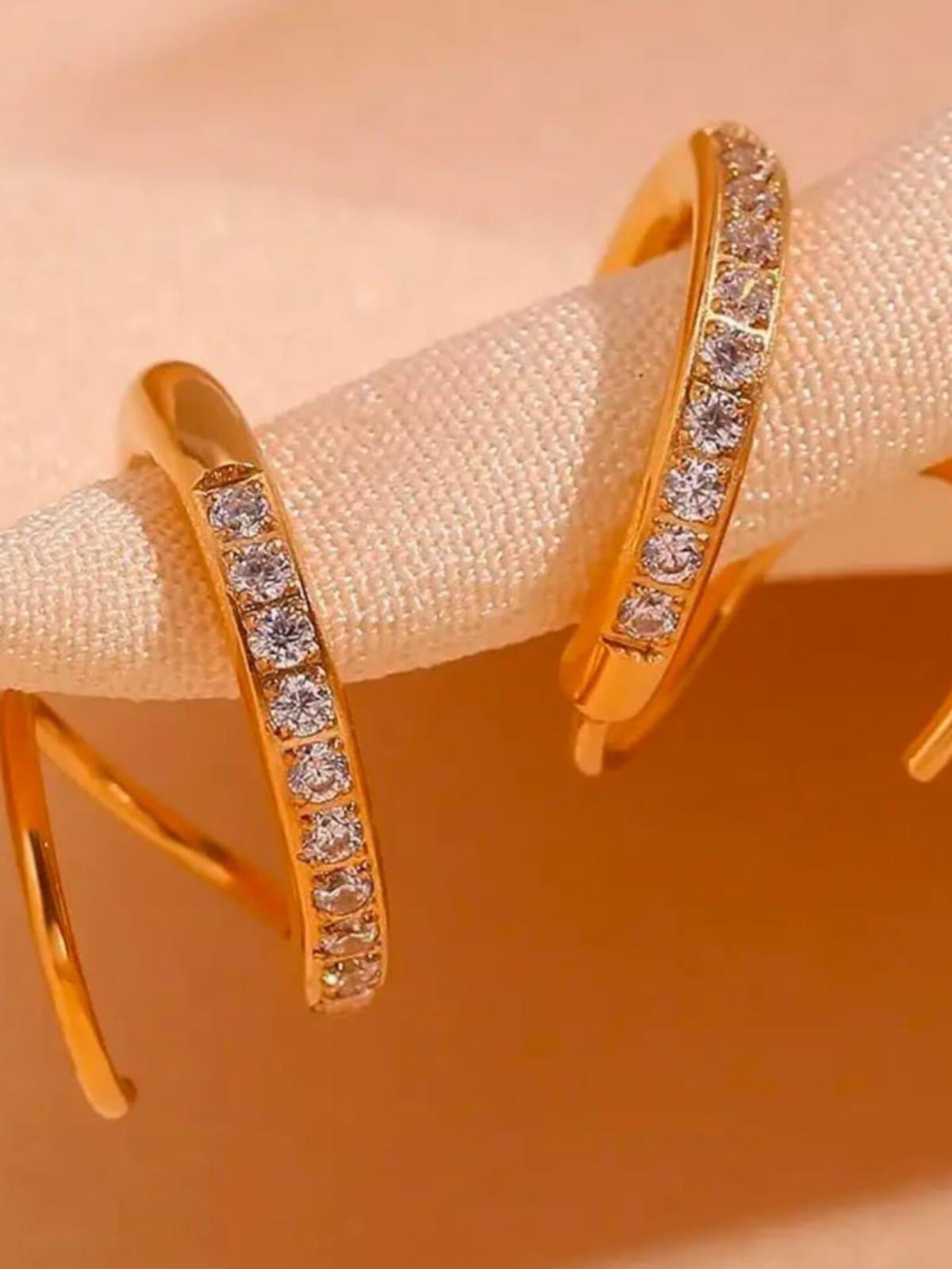 Dainty Pave - Image 2