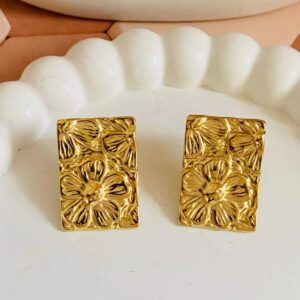 Bloom Stud