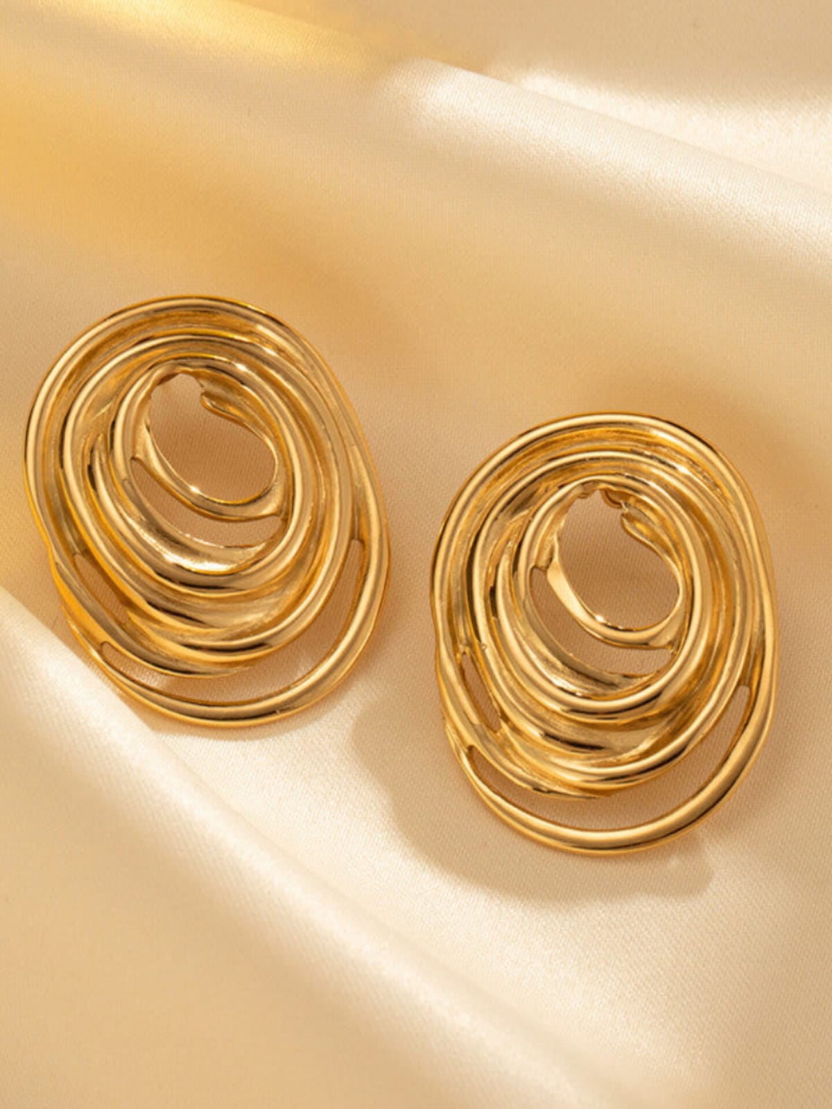 Concentric Stud