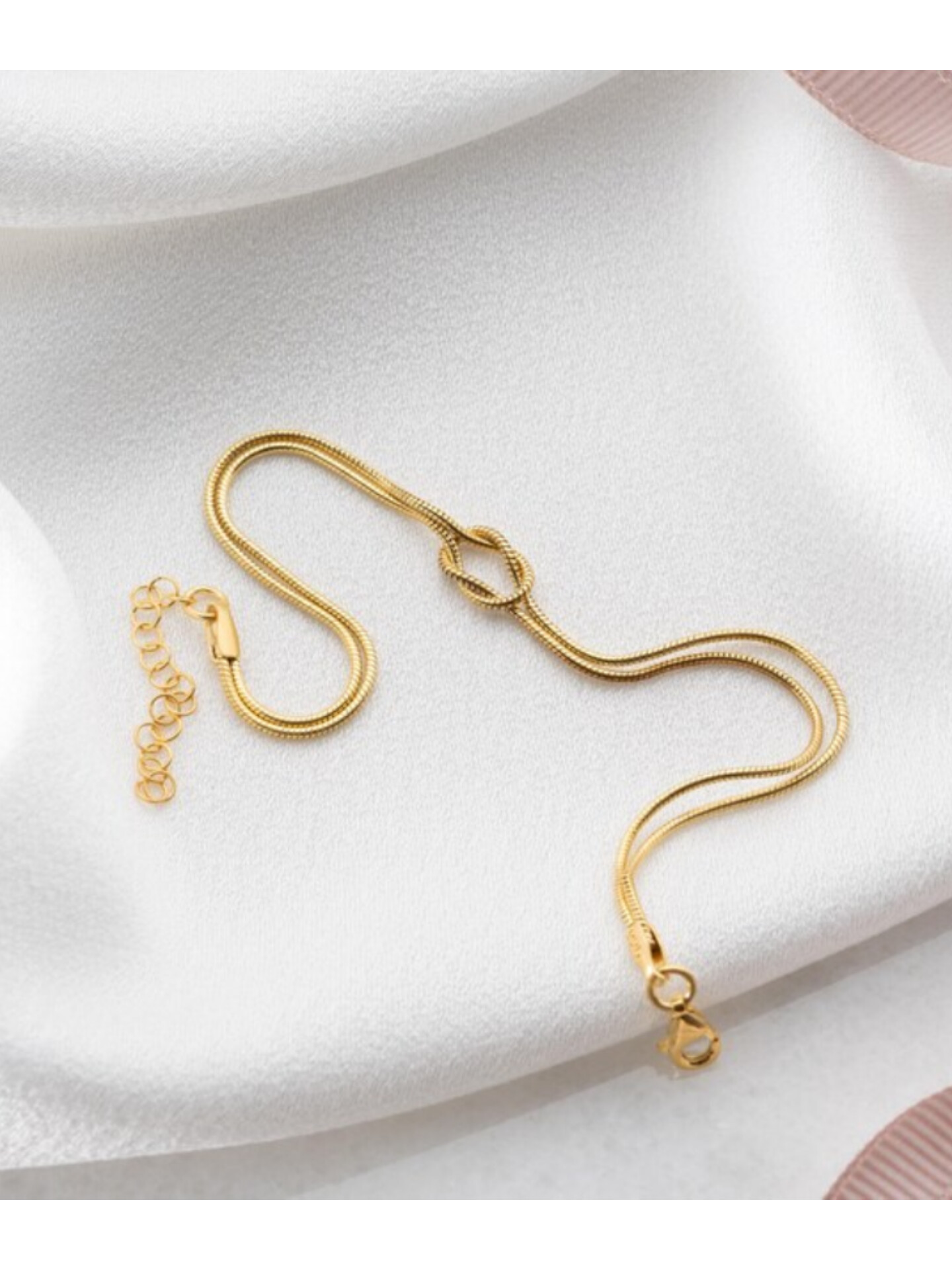 Golden Knot Elegance Bracelet