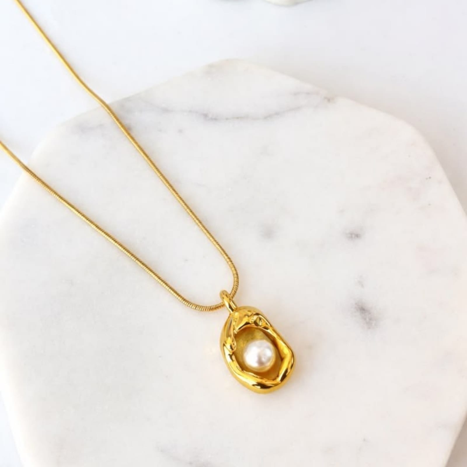 Pearl Drop Neckpiece - Image 2