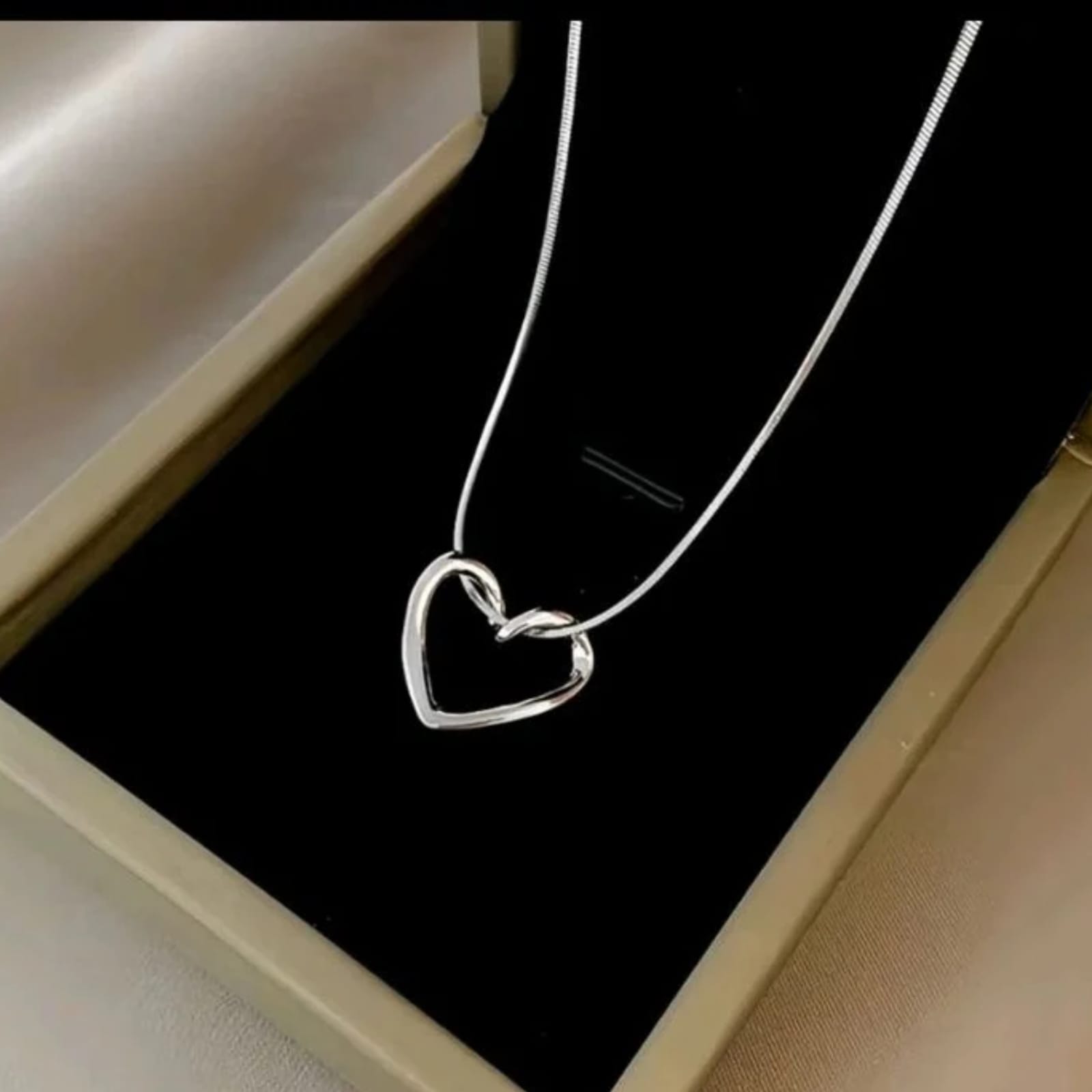 Open Heart Neckpiece - Image 3