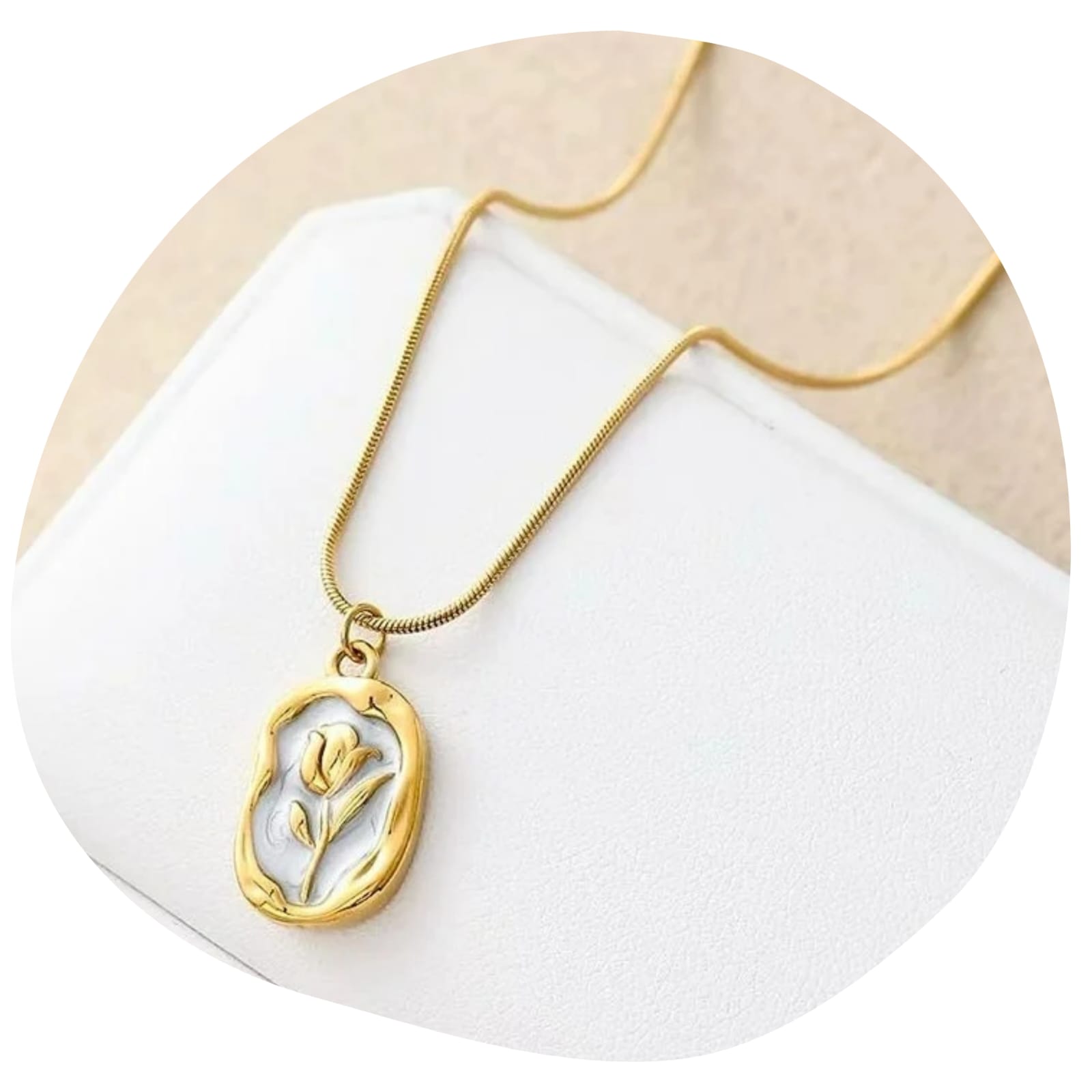 Bloom Lily Neckpiece