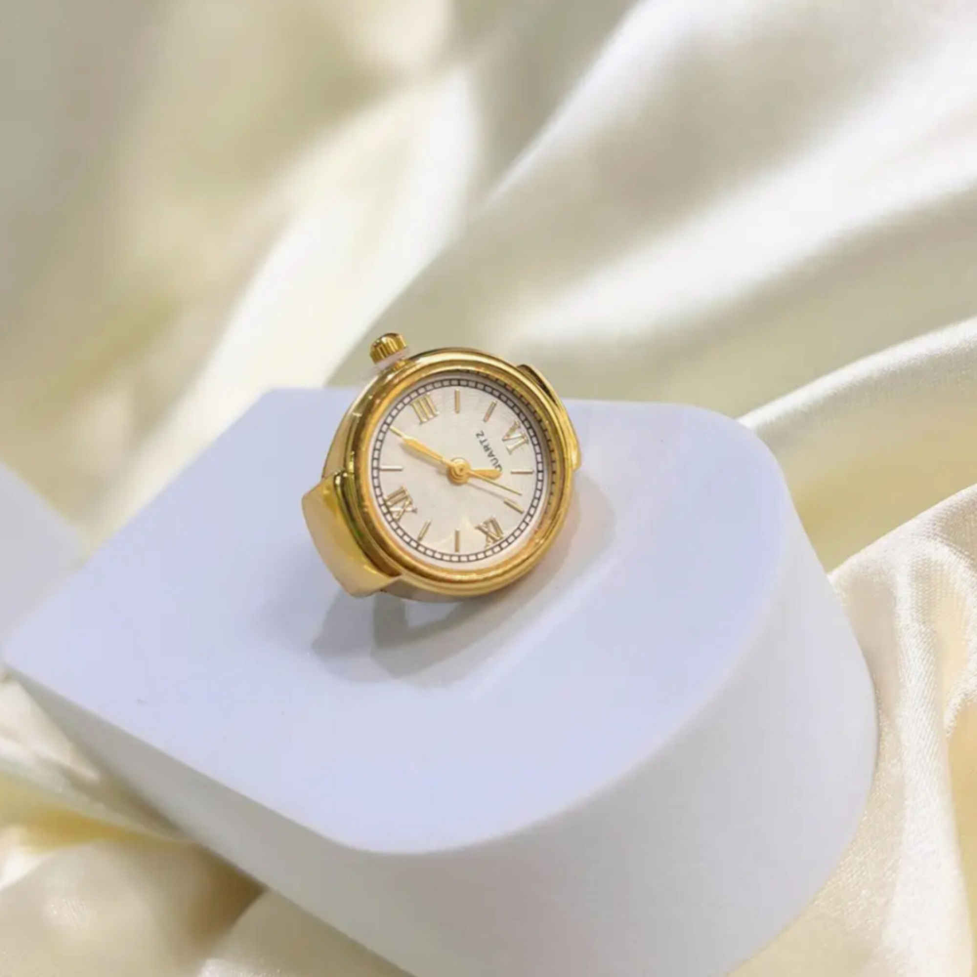 Luxe Finger Watch - Image 2