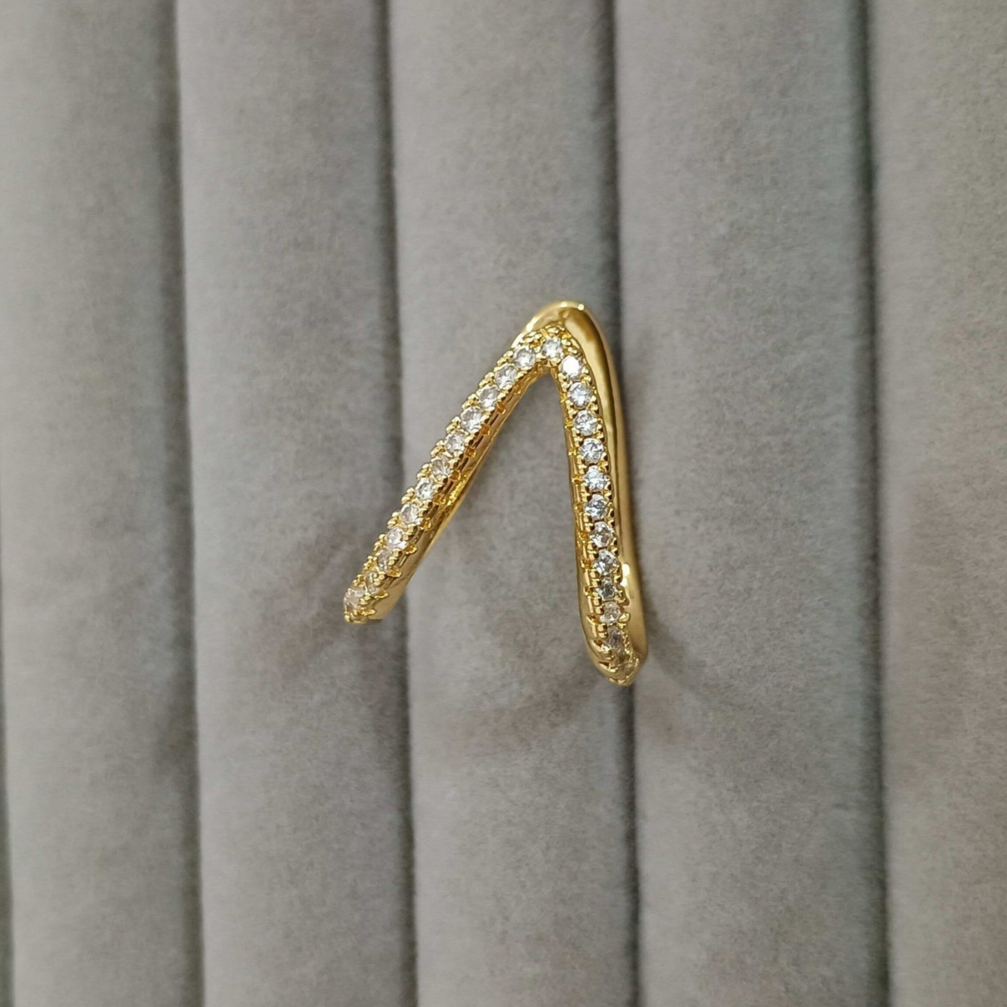 Aurora V-Diamond Ring - Image 2