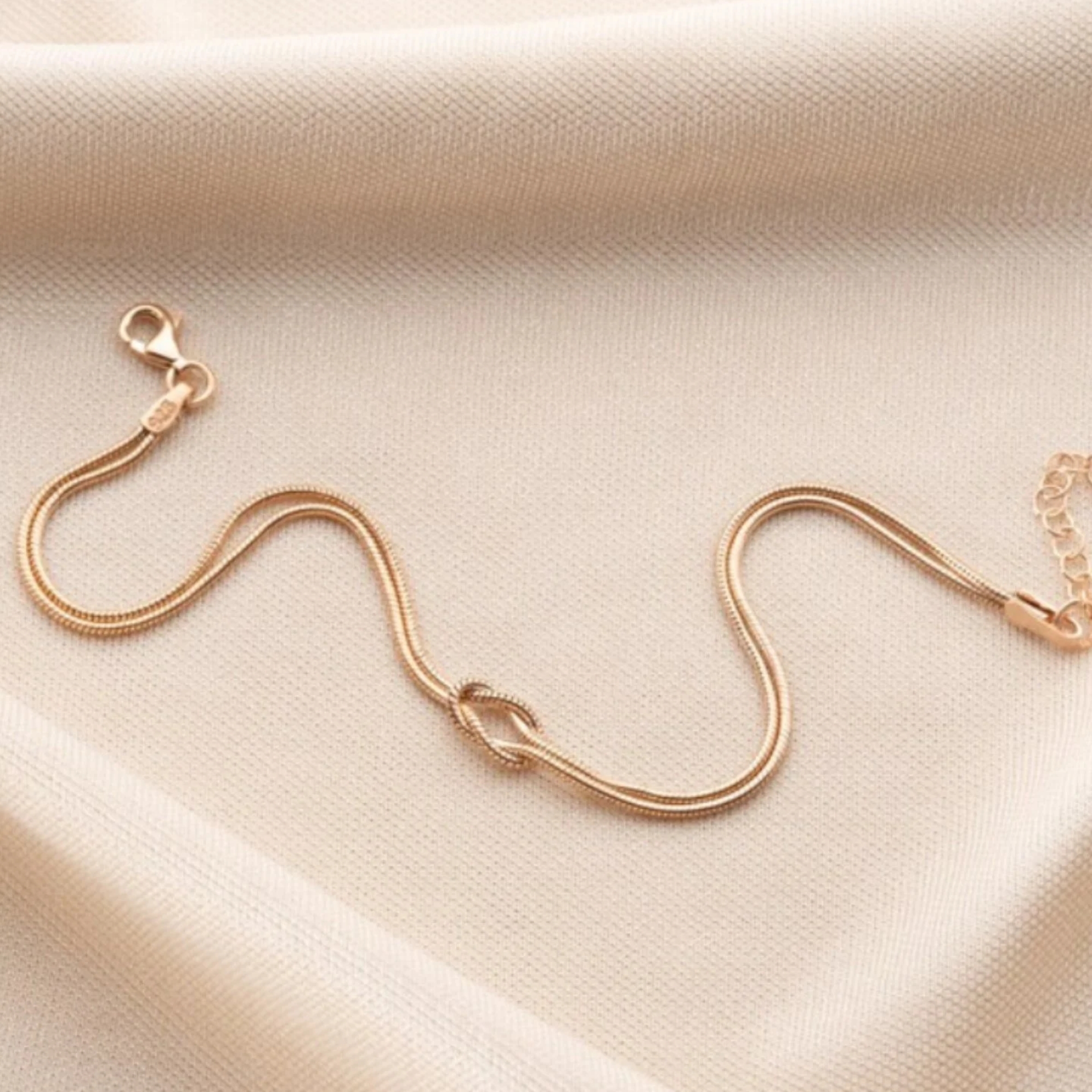 Golden Knot Elegance Bracelet - Image 2