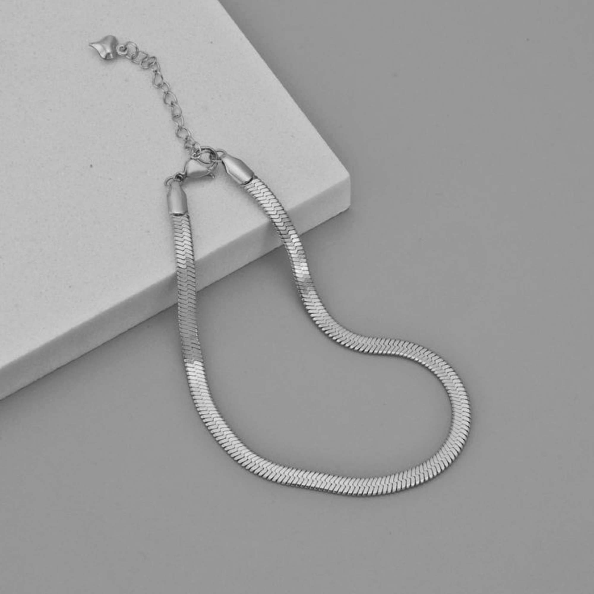 Eterna Silver Chain Bracelet - Image 2