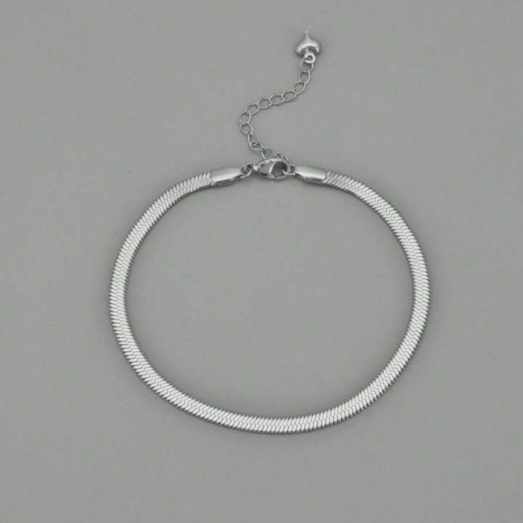 Eterna Silver Chain Bracelet - Image 3