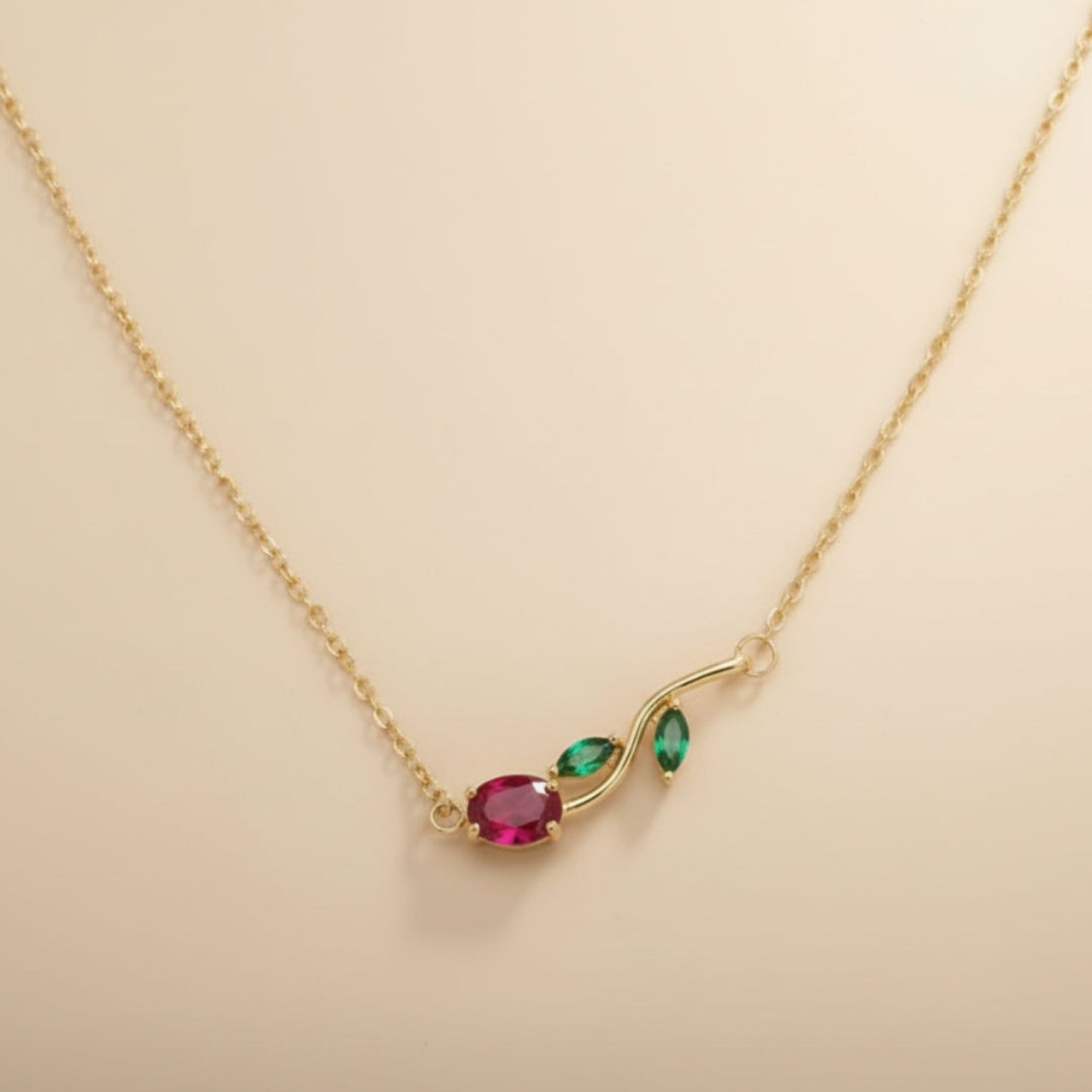 Scarlet Necklace - Image 2