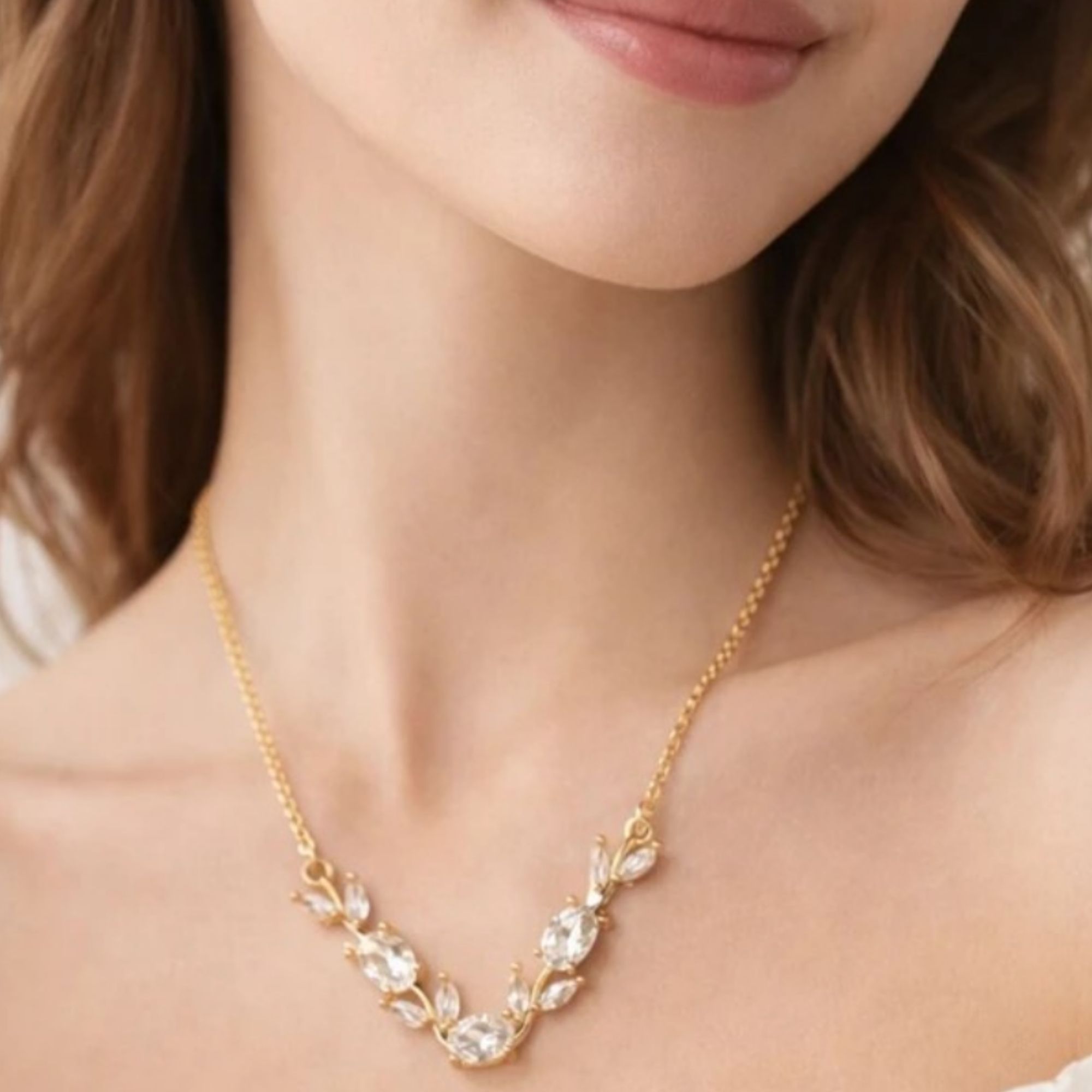 Allura Tulip Necklace - Image 4